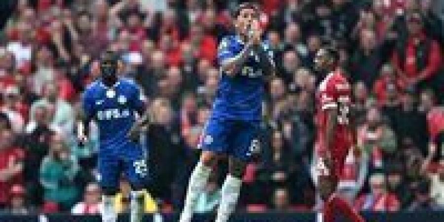ليفربول
      ضد
      تشيلسي..
      اهداف
      وملخص
      ونتيجه
      مباراة
      ليفربول
      وتشيلسي
      في
      الدوري
      الإنجليزي
      الممتاز