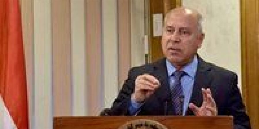 كامل
      الوزير
      يعلق
      على
      واقعة
      فيديو
      المهندس:
      «خدوا
      جزء
      ونشروه
      ومتكلموش
      عن
      الباقي»