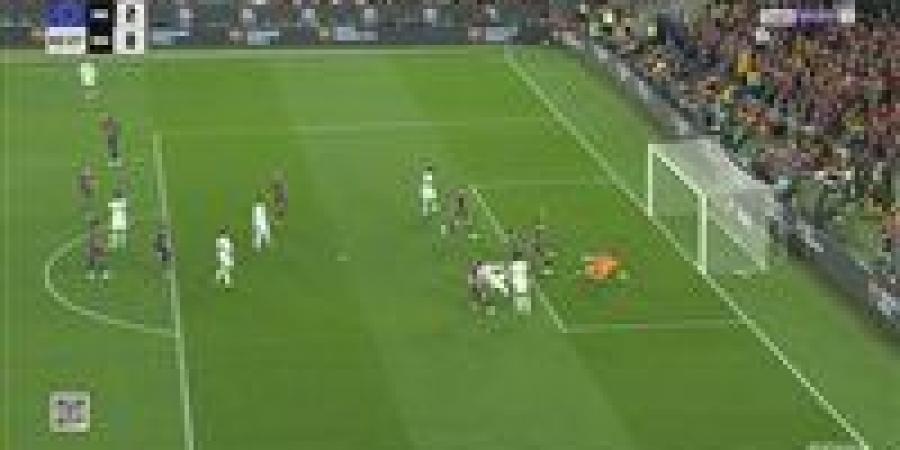 ريال
      مدريد..
      جود
      بيلينجهام
      يسجل
      الهدف
      الأول
      لـ
      ريال
      مدريد
      في
      مرمى
      برشلونة
      بالدوري
      الإسباني
      وإلغائه
      بسبب
      التسلل