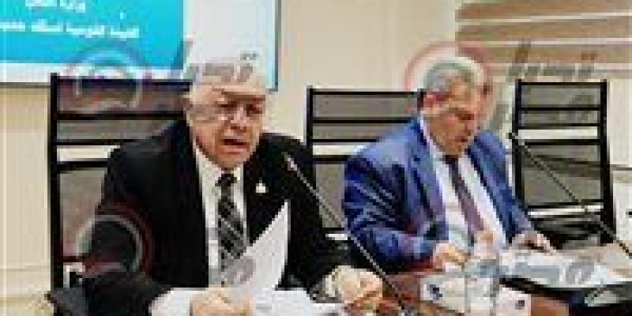 رئيس
      هيئة
      سكك
      حديد
      مصر:
      زيادة
      التذاكر
      12.5%
      و50
      جنيها
      لقطارات
      الـVIP
      ضمن
      تحريك
      محدود
      للأسعار..
      ورئيس
      نقل
      النواب:
      نحتاج
      توضيحًا
      واضحًا
      لتكلفة
      التشغيل