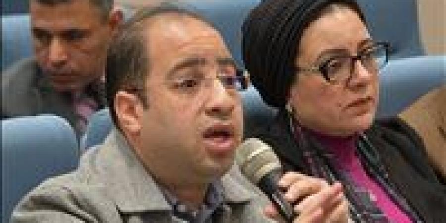 بعد
      وفاة
      9
      عمال..
      محلية
      النواب
      تناقش
      طلب
      إحاطة
      بشأن
      حريق
      مصنع
      ملابس
      بسراي
      القبة
      بحضور
      محافظ
      القاهرة
      ووزيرة
      التنمية
      المحلية