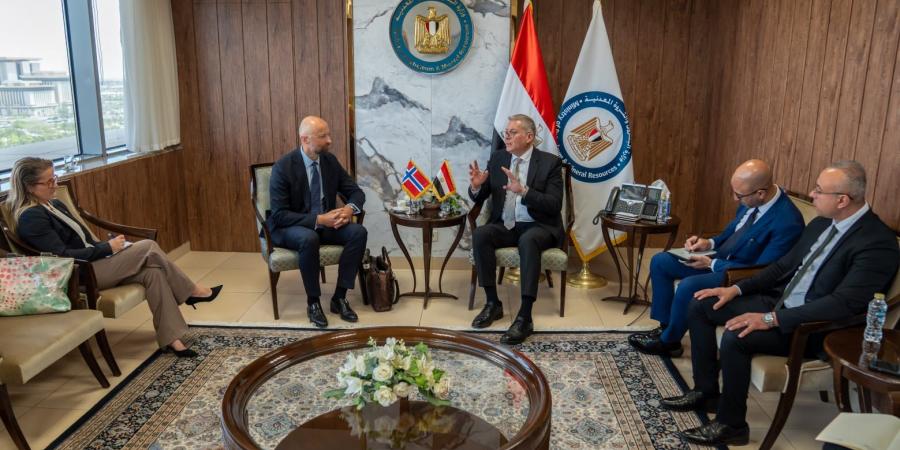 البترول:
      الاهتمام
      بجذب
      كبرى
      الشركات
      النرويجية
      للعمل
      في
      أنشطة
      البحث
      عن
      الغاز
      في
      مصر