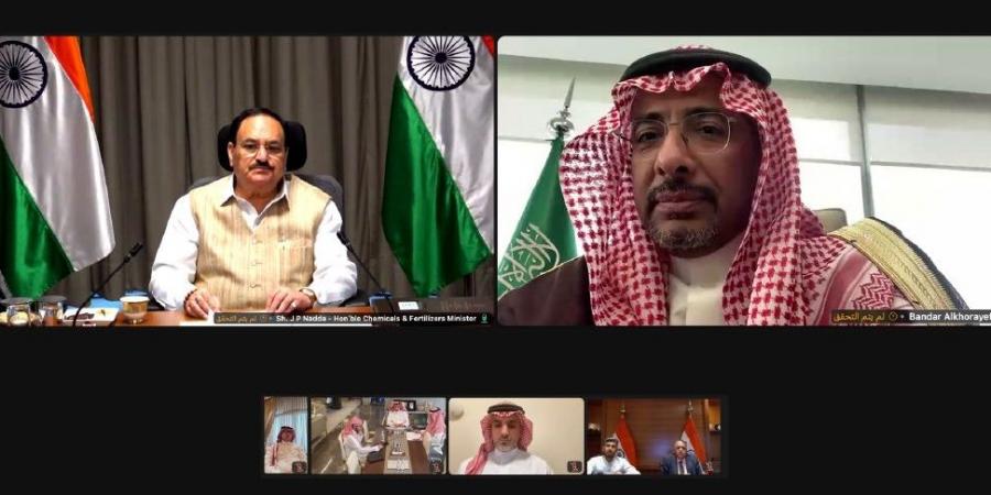 وزير الصناعة يبحث مع نظيره الهندي تعزيز التعاون في قطاع الأسمدة