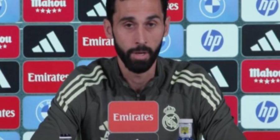 ألفارو
      أربيلوا
      يرفض
      التعليق
      على
      عودة
      مورينيو
      ويؤكد
      التزامه
      بريال
      مدريد
      قبل
      مواجهة
      أوفييدو