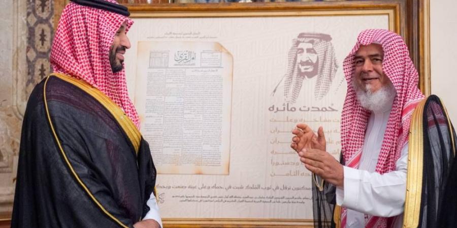 ولي العهد يستقبل وفد تكريم خادم الحرمين لدعمه جمعيات تحفيظ القرآن