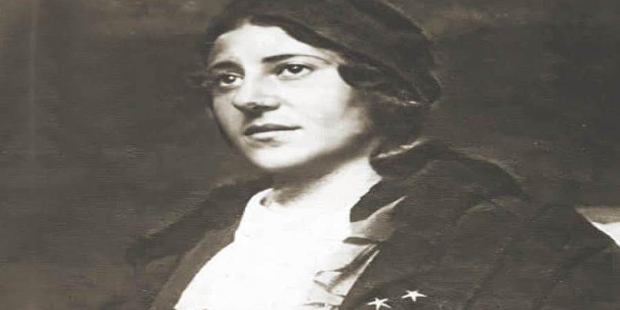 بعد
      تصدرها
      التريند..
      علاقة
      دنيا
      سمير
      غانم
      بـ
      نعيمة
      الأيوبي