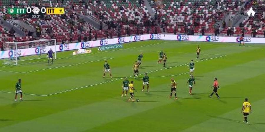 الاتفاق
      ضد
      الاتحاد..
      ملخص
      اهداف
      ونتيجه
      مباراة
      الاتحاد
      والاتفاق
      في
      دوري
      روشن
      السعودي
      بعد
      مرور
      45
      دقيقة