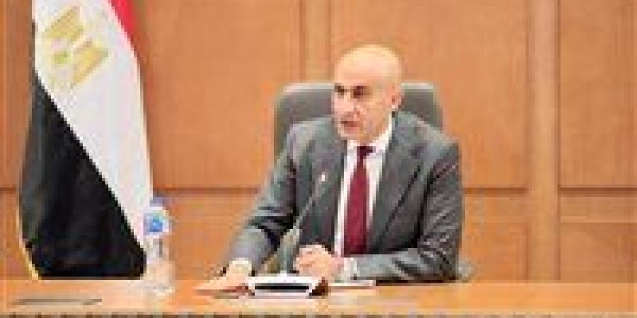 وزير
      التعليم
      يعلن
      تشكيل
      لجان
      متابعة
      للمدارس
      الدولية
      أثناء
      امتحانات
      مواد
      الهوية
      الوطنية