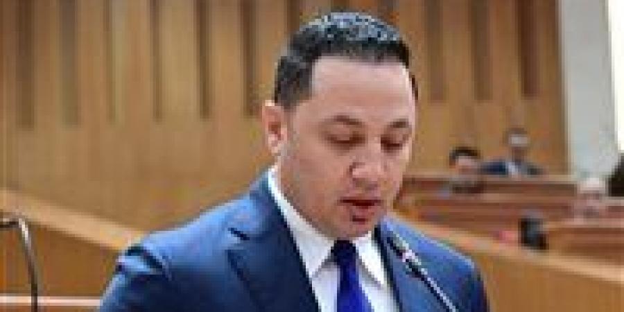 وكيل
      صناعة
      النواب:
      مصر
      أمام
      فرصة
      تاريخية
      للتحول
      إلى
      قاعدة
      صناعية
      إقليمية
      كبرى
      وجذب
      الاستثمارات
      العالمية