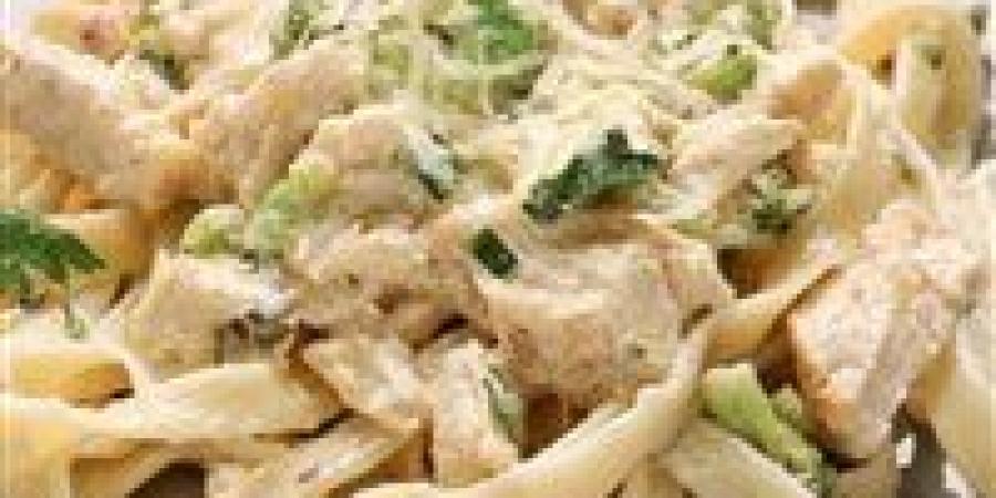 في
      دقائق
      “المكرونة
      بالكريمة
      والفراخ”
      وجبة
      سحرية
      تجمع
      الطعم
      الفاخر
      وسرعة
      التحضير