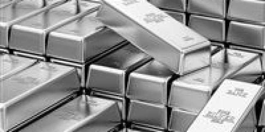 هبوط
      نسبة
      الذهب
      إلى
      الفضة
      من
      62:1
      إلى
      55:1
      يدعم
      توقعات
      صعود
      المعدن
      الأبيض