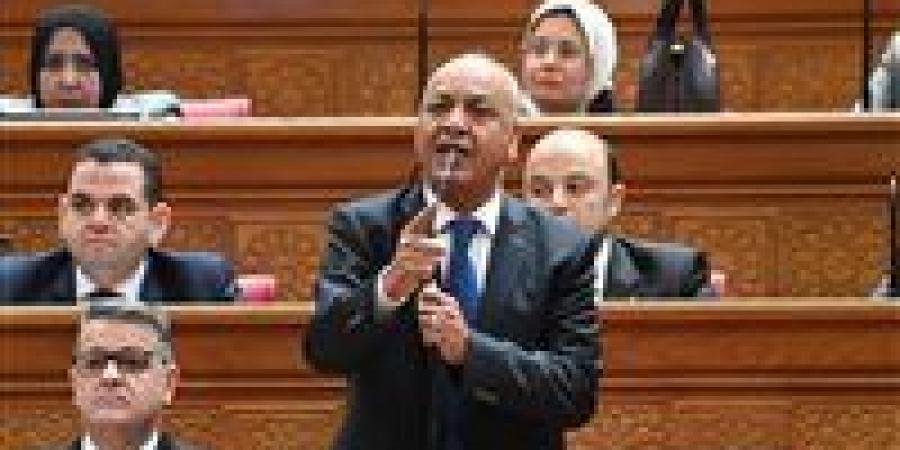 مصطفى
      بكري
      لعقيلة
      صالح:
      ليبيا
      ليست
      دولة
      شقيقة
      فقط..
      بل
      امتداد
      عرقي
      وإنساني
      لمصر