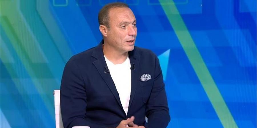 نادر
      السيد:
      حسام
      حسن
      يُشبه
      محمود
      الجوهري..
      وتواجد
      حمزة
      عبد
      الكريم
      مع
      المنتخب
      أصبح
      ضرورة