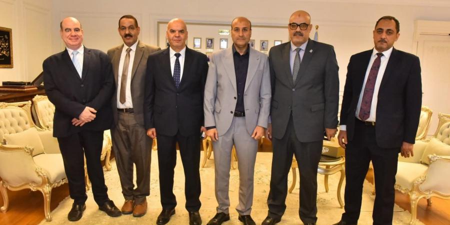 البنك
      الزراعي
      المصري
      يواصل
      جهوده
      المجتمعية
      في
      الصعيد
      عبر
      مبادرة
      "سكة
      خير"
      بالمنيا
      وأسيوط