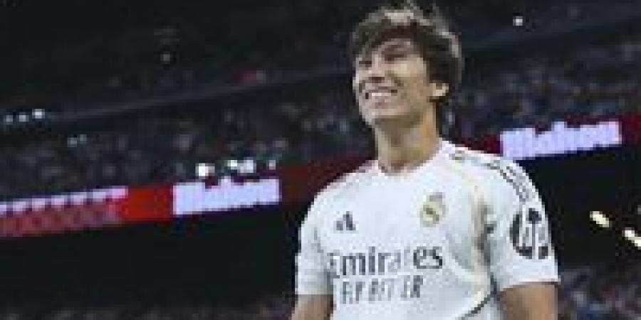 الريال
      ضد
      أتلتيك
      بيلباو..
      ملخص
      اهداف
      ونتيجه
      مباراة
      ريال
      مدريد
      وأتلتيك
      بلباو
      في
      الدوري
      الإسباني
      بعد
      مرور
      45
      دقيقة