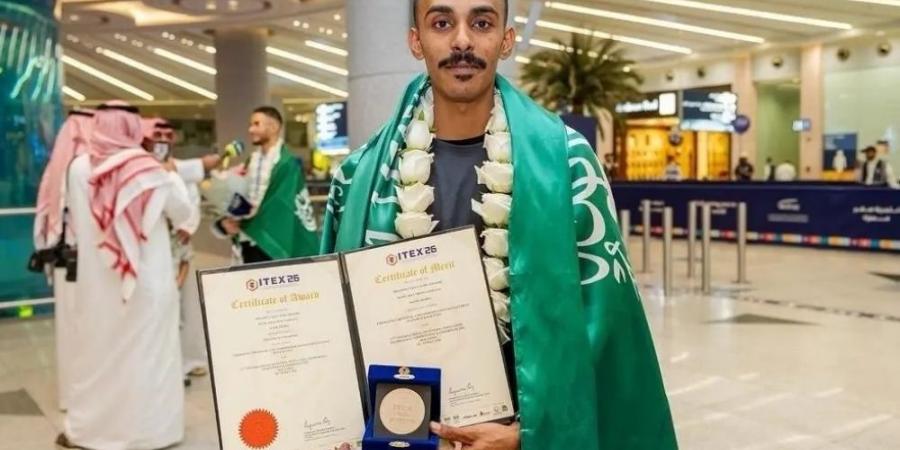 26 ميدالية وجائزة عالمية لمتدربي أكاديمية الطاقة والمياه
