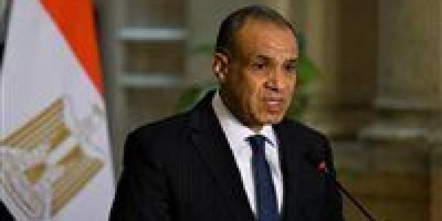 ​في
      اتصال
      مع
      كالاس..
      وزير
      الخارجية
      يستعرض
      جهود
      مصر
      لتهدئة
      الأوضاع
      بالمنطقة