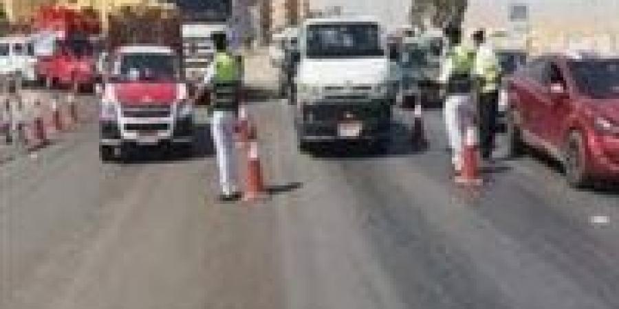 118
      ألف
      مخالفة
      في
      يوم
      واحد..
      حملة
      على
      الطرق
      تكشف
      وجهاً
      آخر
      لفوضى
      القيادة
