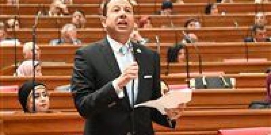 النائب
      حسن
      عمار:
      تصنيع
      الدواء
      محليًا
      ضرورة
      قومية
      لمواجهة
      أزمات
      الاستيراد
      والدولار