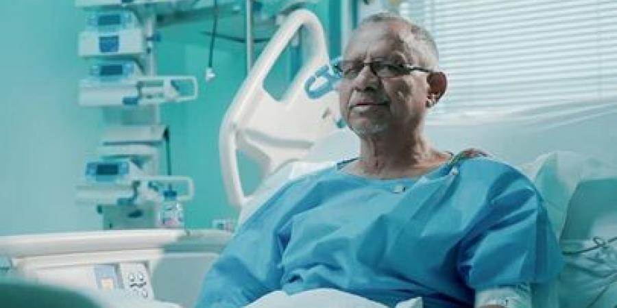 ساعة ذكية تنقذ حياة حاج يمني في مكة المكرمة وتكشف اضطرابًا قلبيًا خطيرًا قبل تدهور حالته