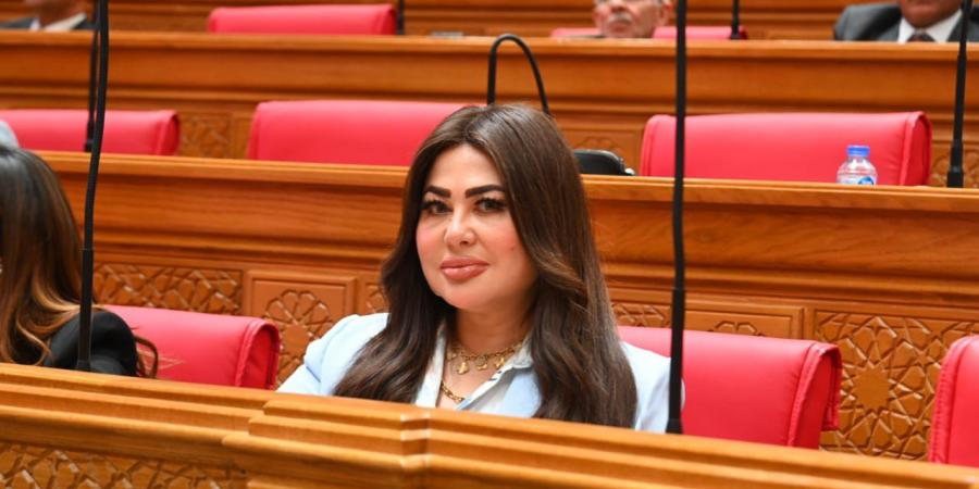 لـ
      مواجهة
      "الاقتصاد
      الخفي"..
      النائبة
      ولاء
      الصبان
      تحذر
      من
      خطورة
      التجارة
      الإلكترونية
      غير
      الرسمية
      وتطالب
      بـ
      تشريعات
      حاسمة