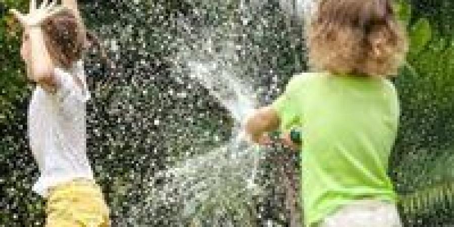 لصحة
      طفلك
      في
      الصيف..
      6
      خطوات
      ذهبية
      لحماية