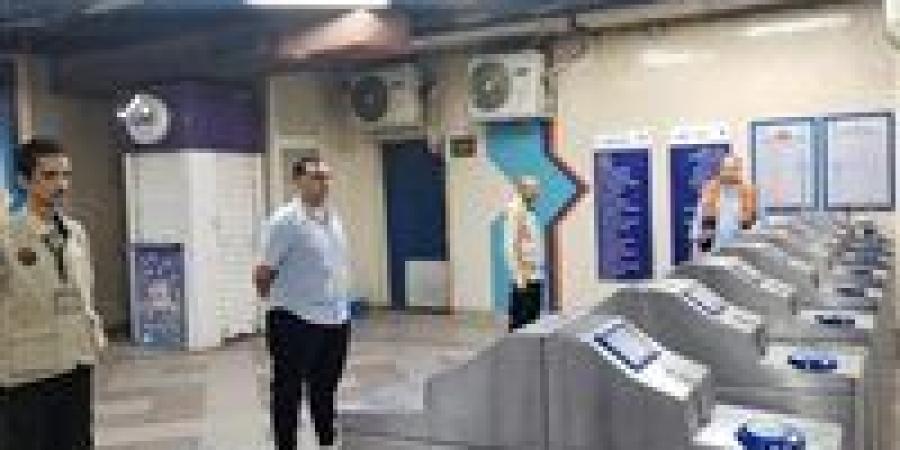 وزير
      النقل
      يتابع
      انتظام
      تشغيل
      وسائل
      النقل
      والمواصلات
      خلال
      أول
      أيام
      عيد
      الأضحى