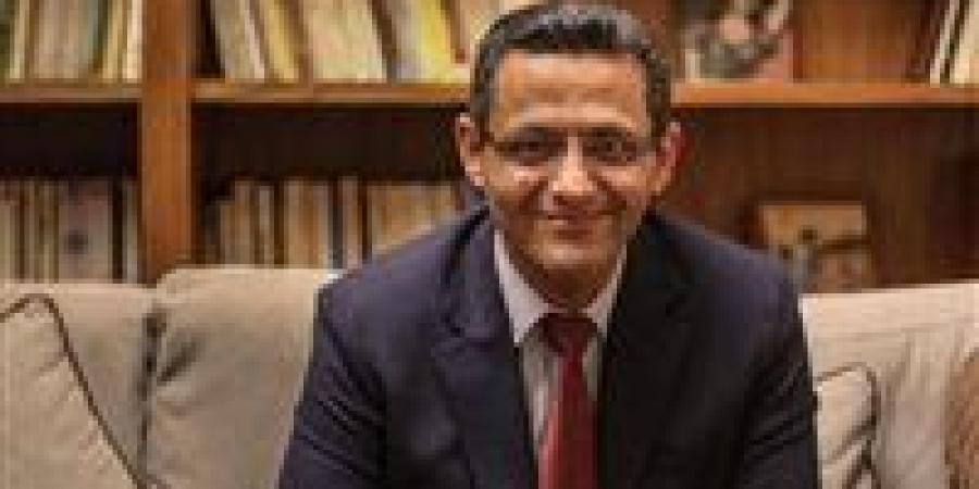 البلشي
      ينتقد
      بيان
      الحركة
      المدنية
      بشأن
      قصر
      أكمل
      قرطام:
      الخلط
      بين
      القضايا
      العامة
      والحقوق
      الخاصة