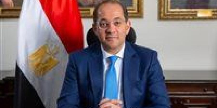 وزير
      المالية:
      الموازنة
      الجديدة
      تعمل
      على
      بناء
      اقتصاد
      أكثر
      قدرة
      على
      النمو
      الجيد
      والمتوازن