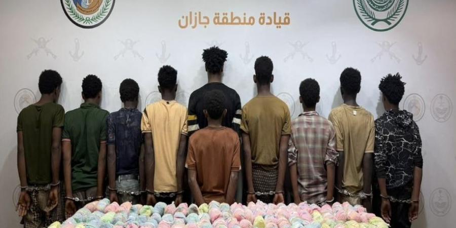 حرس الحدود في جازان يطيح بـ10 مخالفين لتهريب 380 كجم من القات المخدر