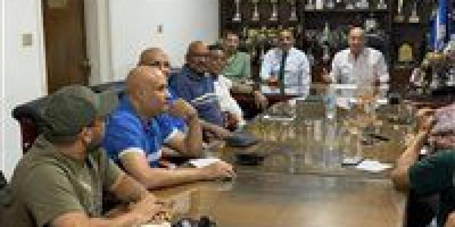 رئيس
      اتحاد
      الكاراتيه
      يناقش
      تطوير
      منتخبات
      الكاتا
      استعدادًا
      للبطولات
      القادمة