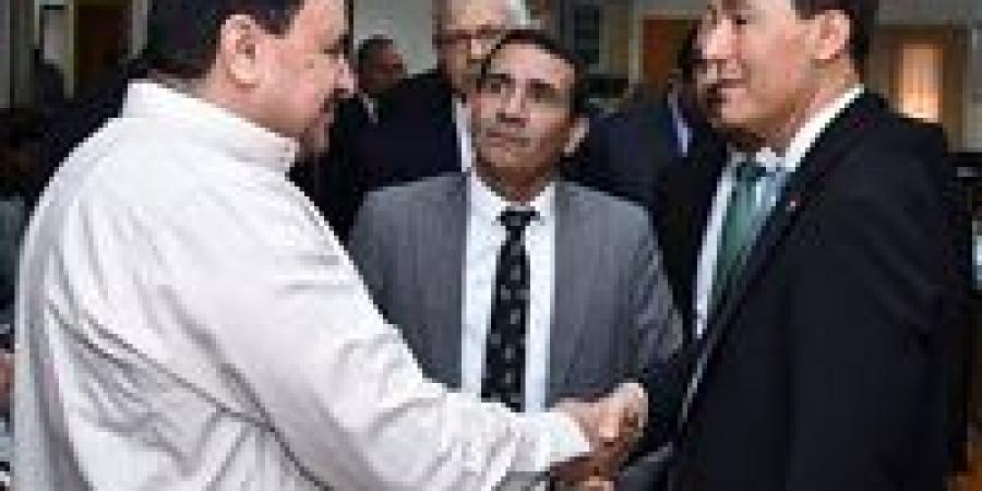 تحركات
      ميدانية
      لدعم
      الاستثمار..
      رئيس
      هيئة
      الاستثمار
      يتفقد
      مركز
      خدمات
      المستثمرين
      بالعاشر
      من
      رمضان