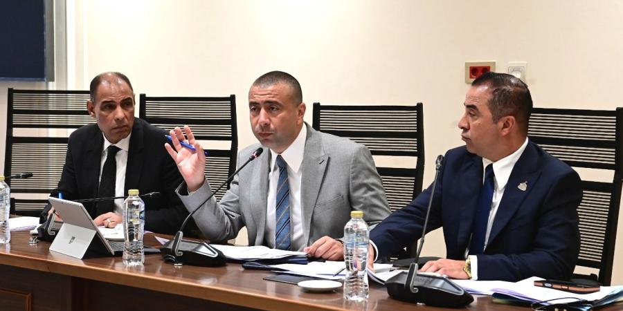 لجنة
      الصناعة
      بالنواب
      تناقش
      ملف
      ترفيق
      الأراضي
      الصناعية..
      21
      مليار
      جنيه
      لتطوير
      البنية
      التحتية
      بالمناطق
      الصناعية
      خلال
      3
      سنوات