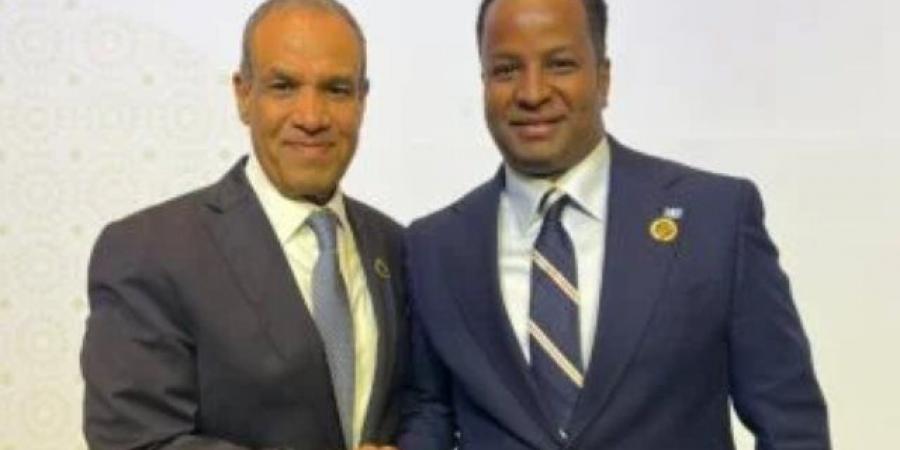 وزير الخارجية يؤكد لنظيره الصومالى ضرورة الإسراع بالإفراج عن البحارة المصريين المختطفين