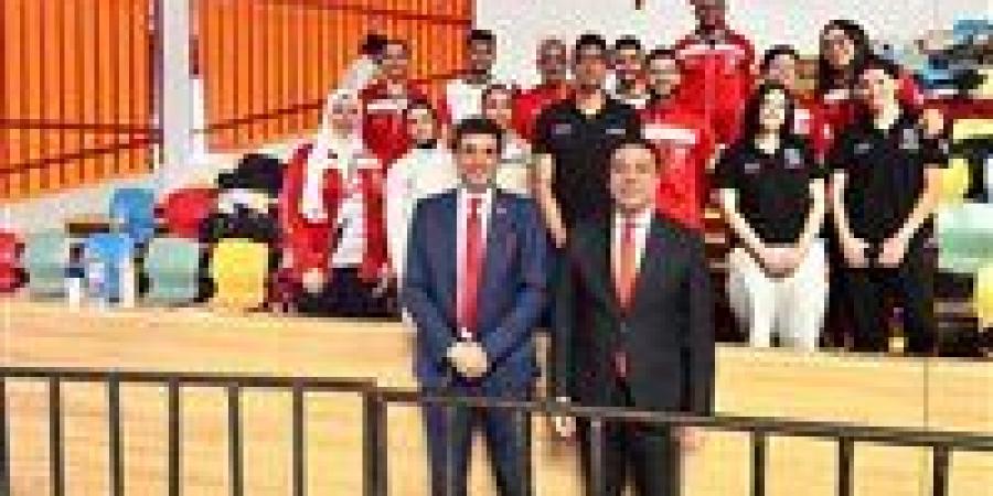 السفير
      المصري
      بكوت
      ديفوار
      يدعم
      بعثة
      مصر
      ببطولة
      أفريقيا
      للسلاح