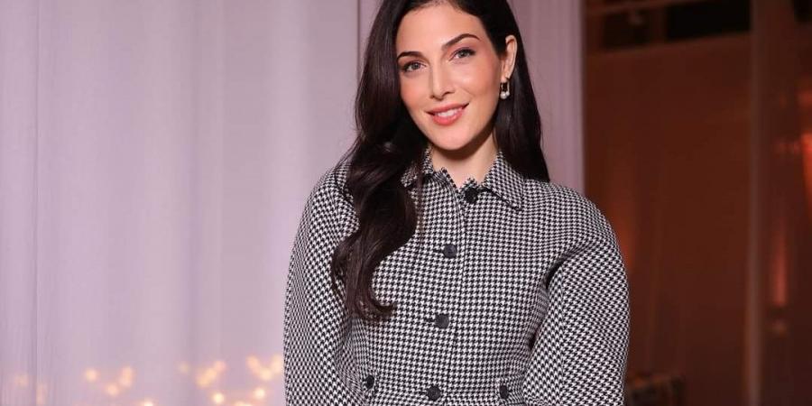 "فيلم
      أسد
      أفضل
      من
      أفلام
      هوليود
      وبحلم
      بالأمومة"..
      أبرز
      تصريحات
      رزان
      جمال
