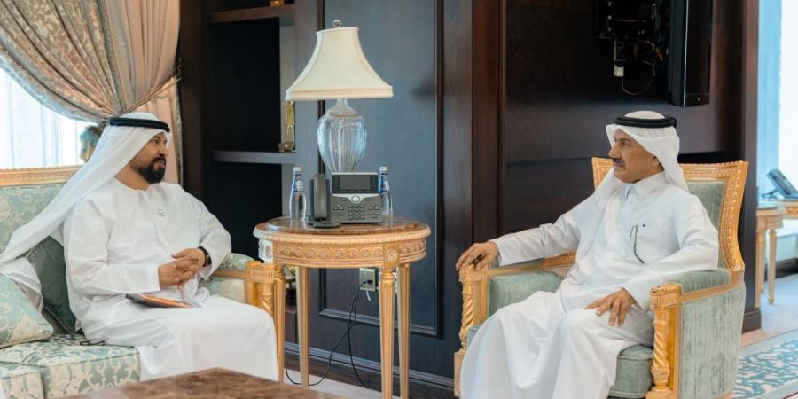 الأمين العام لوزارة الخارجية يجتمع مع السفير الإماراتي