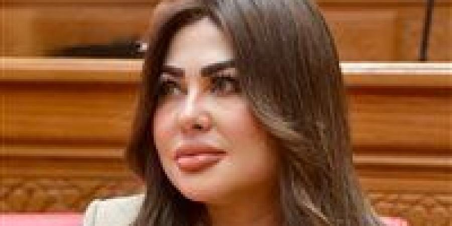 النائبة
      ولاء
      الصبان
      تتقدم
      باقتراح
      لإلزام
      المطورين
      العقاريين
      بإنشاء
      محطات
      لمعالجة
      وتدوير
      المياه
      داخل
      الكمبوندات