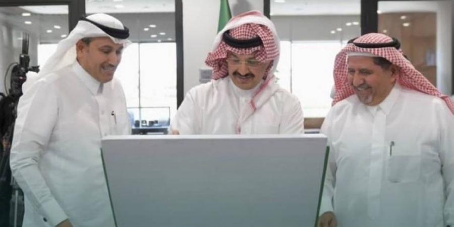 أمير عسير يدشن 9 مشروعات للطرق بالمنطقة بتكلفة بلغت 473 مليون ريال