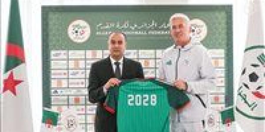 تجديد
      عقد
      السويسري
      بيتكوفيتش
      مدرب
      منتخب
      الجزائر
      لمدة
      عامين
      قادمين