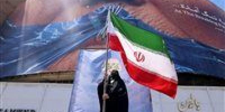 «هدوء
      مشروط»..
      الجيش
      الإيراني
      يربط
      تعليق
      العمليات
      العسكرية
      بوقف
      الاعتداءات
      على
      لبنان