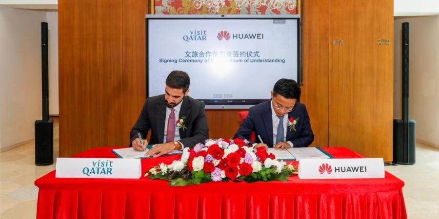 Visit Qatar توقع مذكرتي تفاهم مع فليجي وهواوي لتطوير الخدمات السياحية الذكية