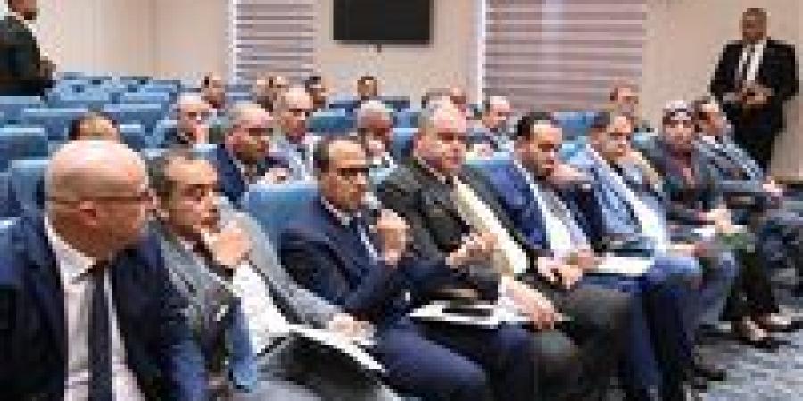 باجتماع
      خطة
      النواب..
      النائب
      ممدوح
      جاب
      الله:
      التعديلات
      الضريبية
      الجديدة
      لا
      تستهدف
      زيادة
      الأعباء
      على
      المواطنين
      وتعزز
      مناخ
      الإستثمار
      والثقة
      في
      الاقتصاد
      المصري