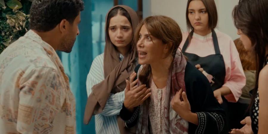 صبا
      مبارك
      ترفع
      صوت
      النساء
      في
      مسلسل
      ورد
      على
      فل
      وياسمين
      وتواجه
      قضية
      التحرش