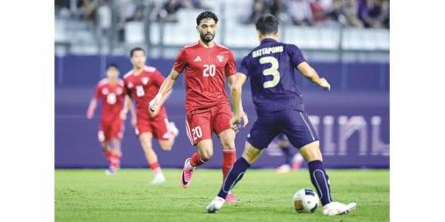 لاعبو «الأزرق» يلتحقون بتدريبات أنديتهم اليوم