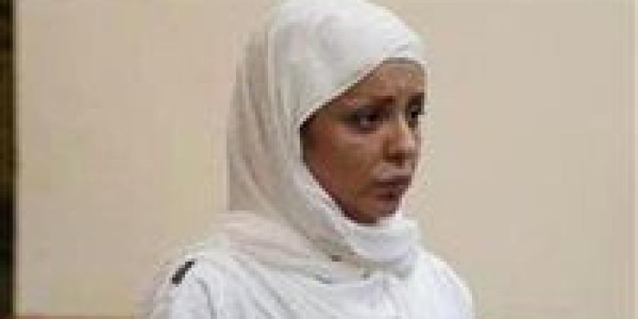 بدء نظر طعن مضيفة الطيران التونسية على حكم سجنها 15 عامًا بتهمة قتل ابنتها