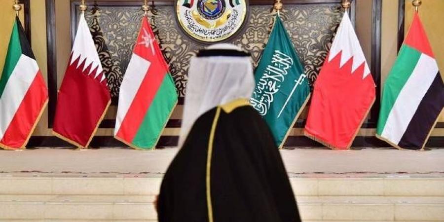 البديوي:
      أكثر
      من
      150
      اجتماعاً
      خليجياً
      لمواجهة
      الاعتداءات
      الإيرانية