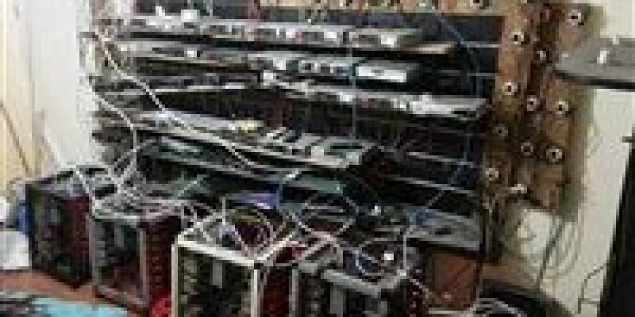 سقوط
      صاحب
      شبكة
      بث
      فضائي
      غير
      مرخصة
      في
      الشرقية