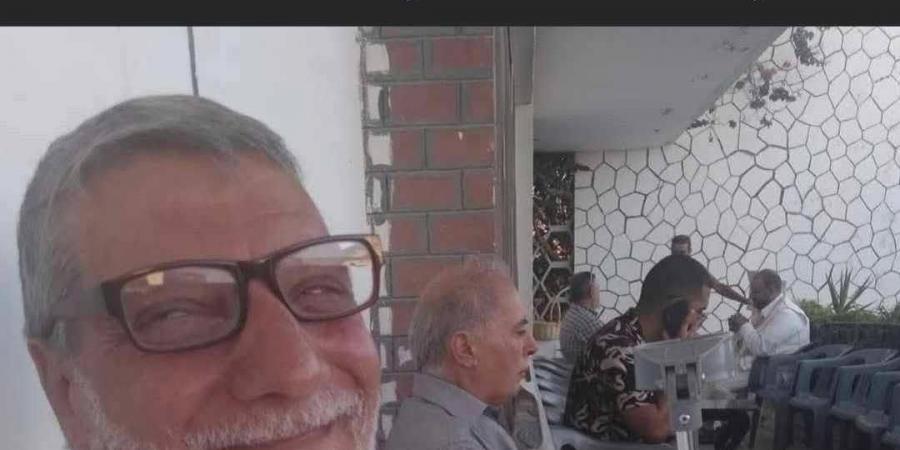حميد
      الشاعري
      يعلن
      وفاة
      عمه..
      ويكشف
      مكان
      العزاء