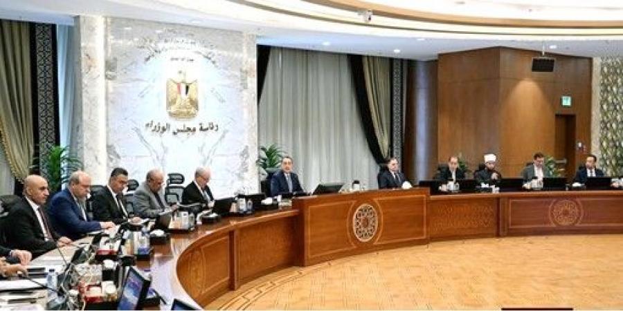 مجلس
الوزراء
يوافق
على
تعديل
القواعد
التنظيمية
لترخيص
الأراضي
لإقامة
مشروعات
إنتاج
الكهرباء
